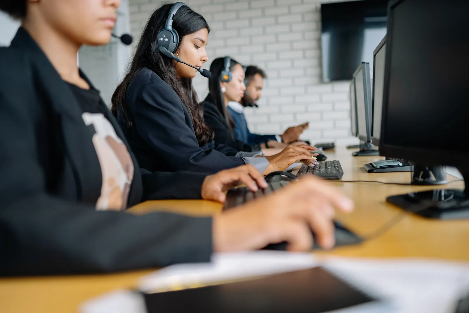 Will AI Replace 5,000 AppleCare Staff?